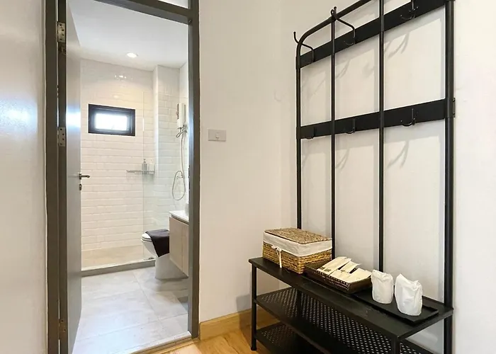 Holiday home Velin Samsen - Entire House With 3 Bedrooms Near Old Town Bangkok