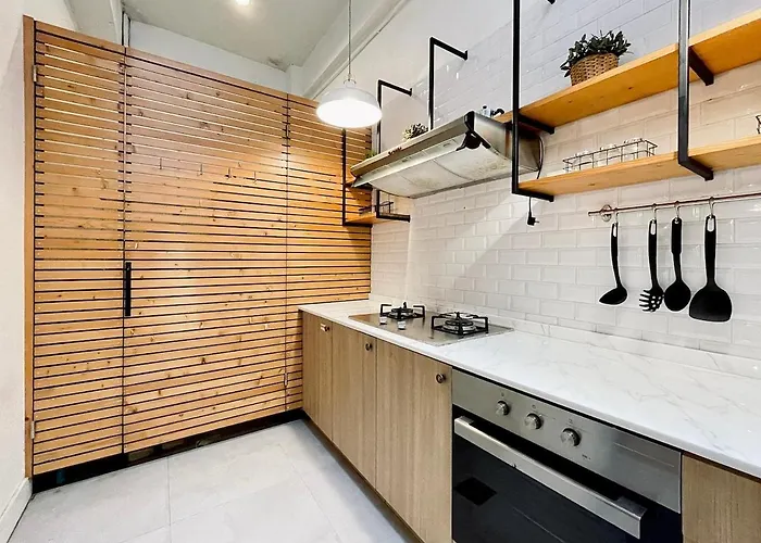 Holiday home Velin Samsen - Entire House With 3 Bedrooms Near Old Town Bangkok