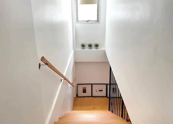 Velin Samsen - Entire House With 3 Bedrooms Near Old Town * Bangkok