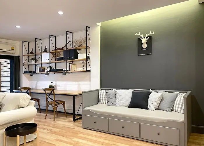 Holiday home Velin Samsen - Entire House With 3 Bedrooms Near Old Town Bangkok